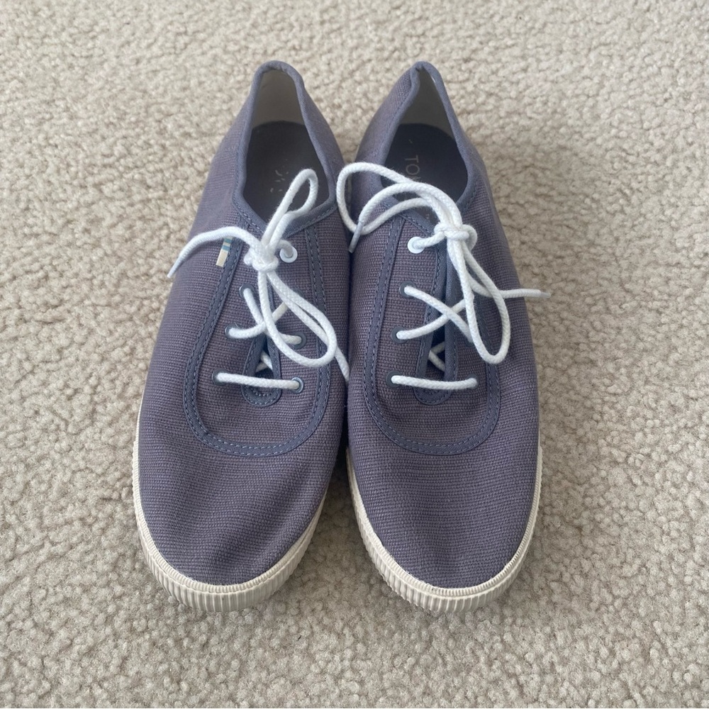 TOMS Women’s Gray Casual Lace Up Sneakers Size 9